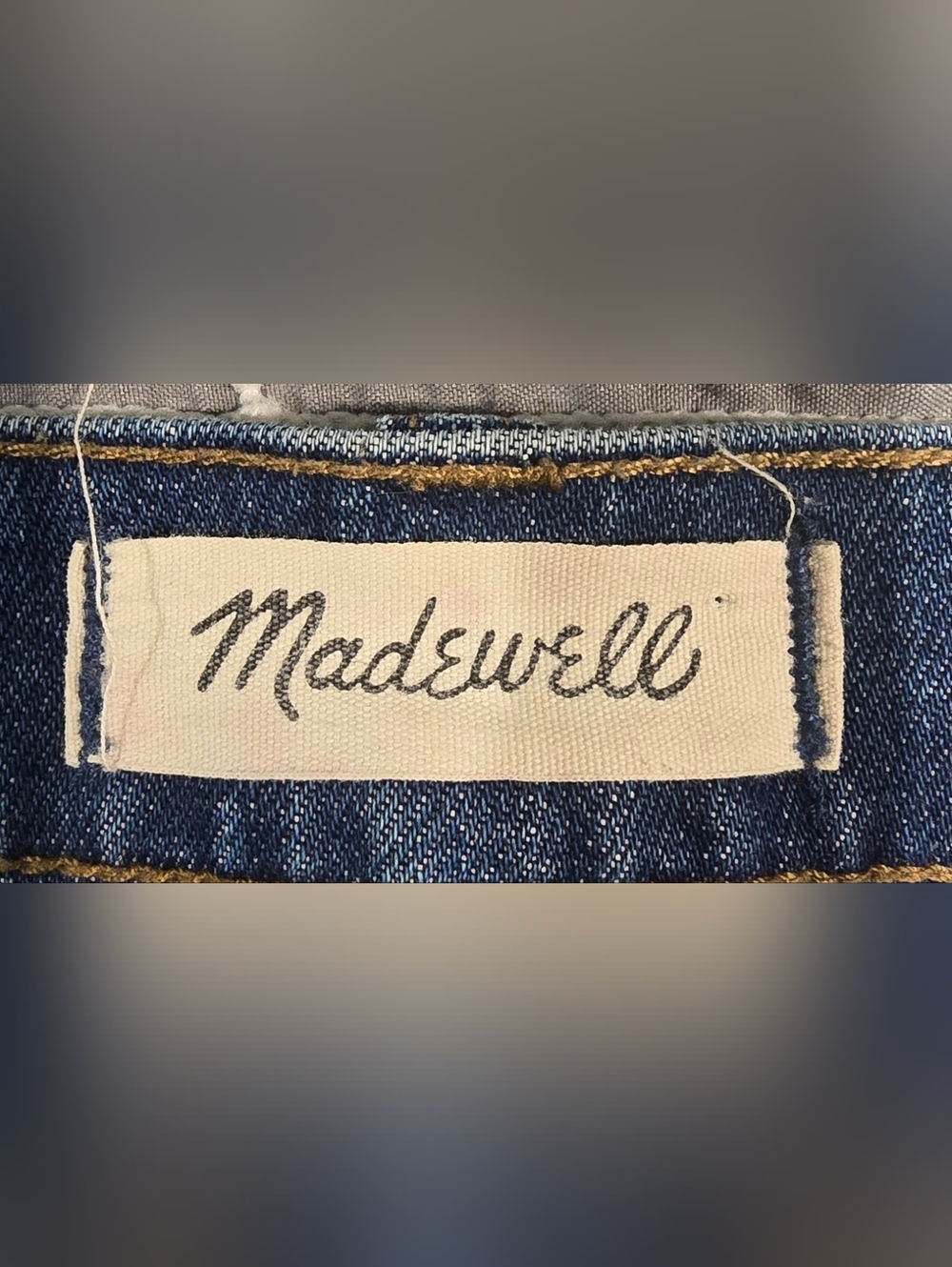 Madewell Distressed The Slim Boyjean Size 26 - Picture 6 of 9